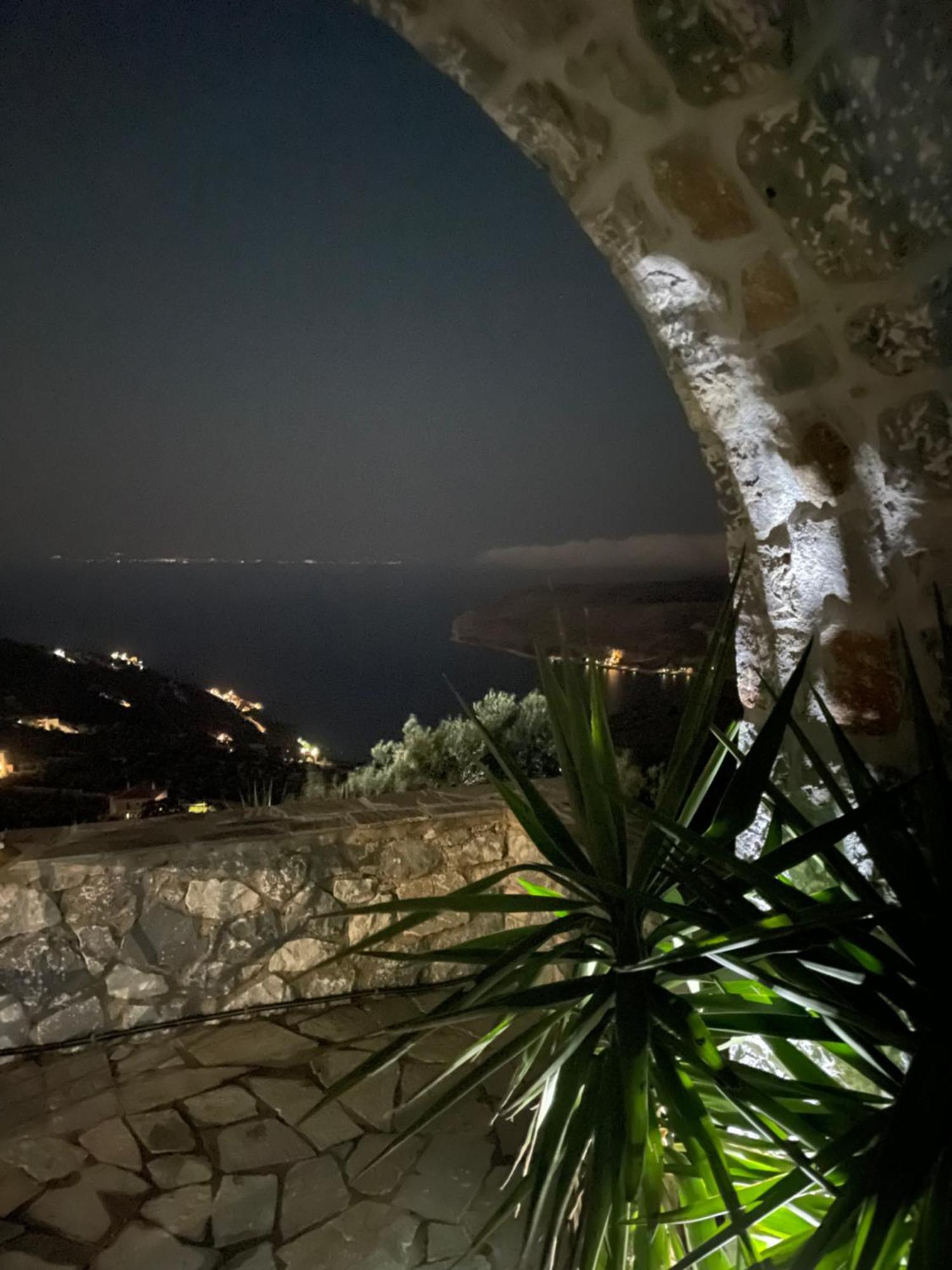 Πύργος Παραδοσιακός Με Μαγευτική Θέα - Villa Traditional Tower With Amazing Sea View 阿里奥波利斯 外观 照片